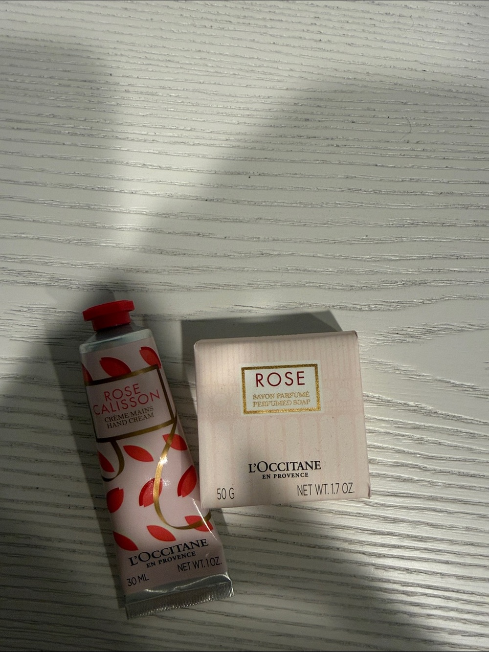 L'OCCITANE Rose Hand Cream & Rose Soap Set — Pink and Red Accents
